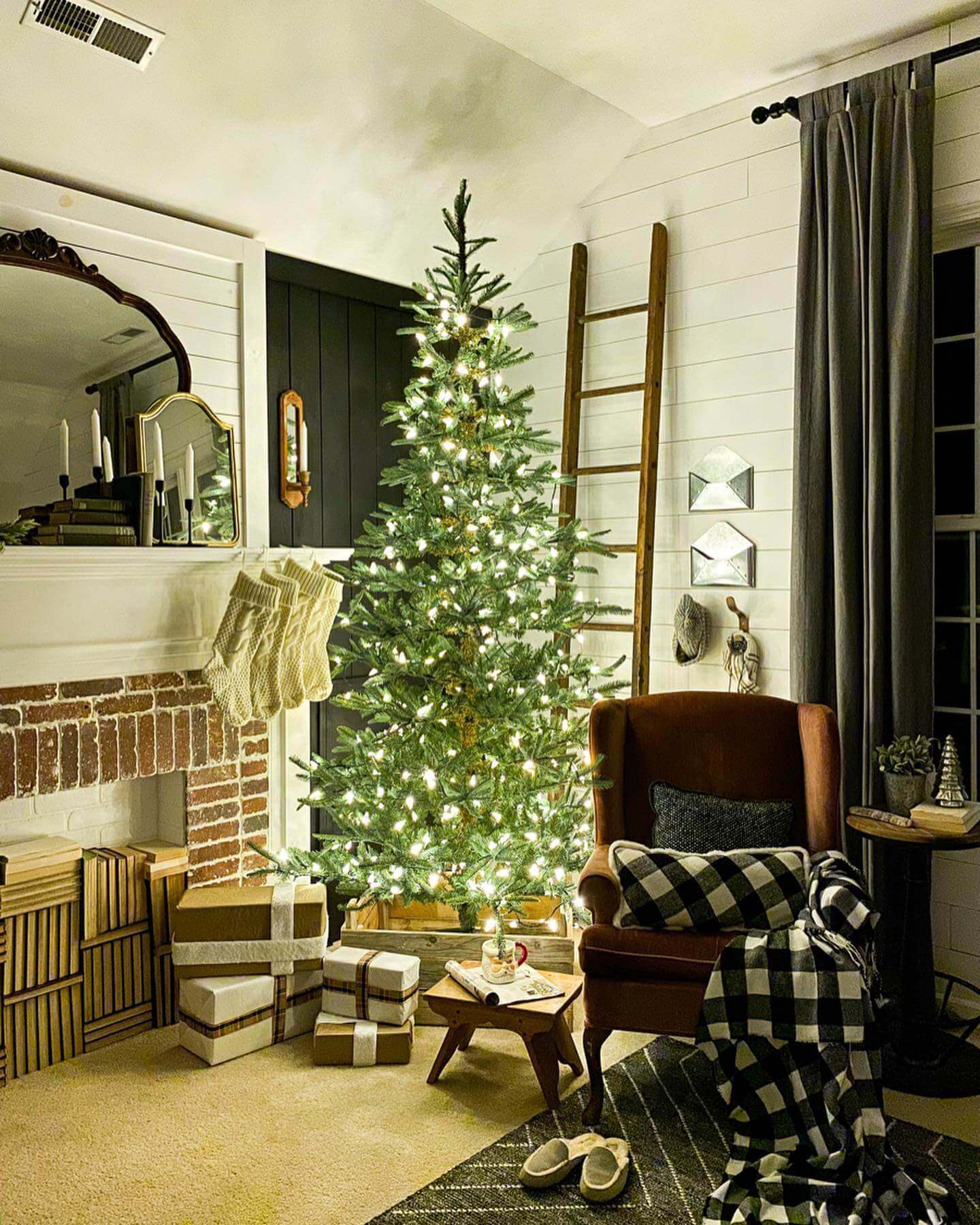 8' King Noble Fir Tree with Warm White LED Lights - OPEN BOX - FINAL SALE - Image 9