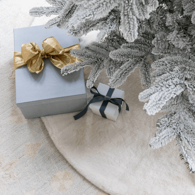 72" King Snow Faux Fur Tree Skirt - Image 2