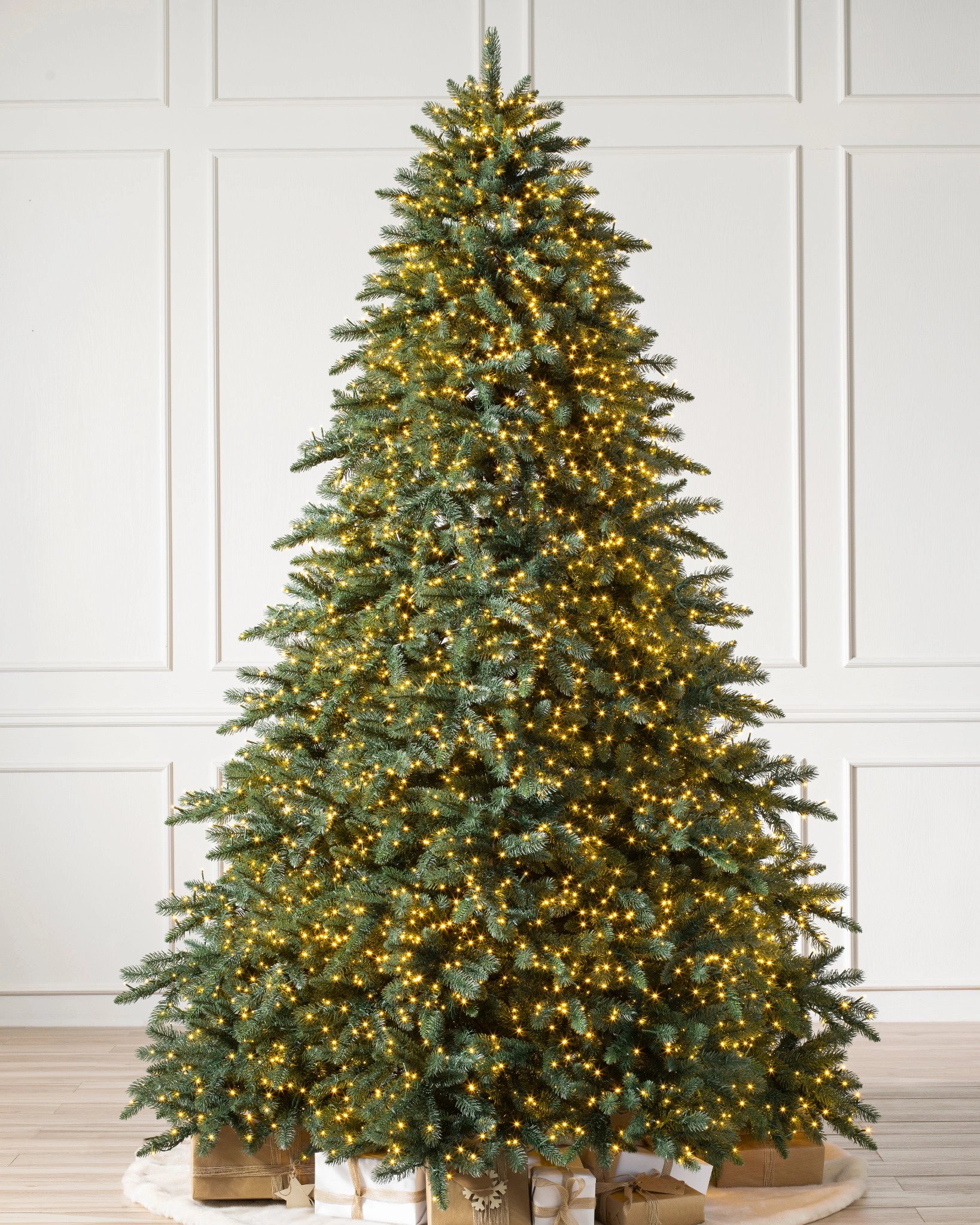 Aspen Estate Fir Christmas Tree - Image 5