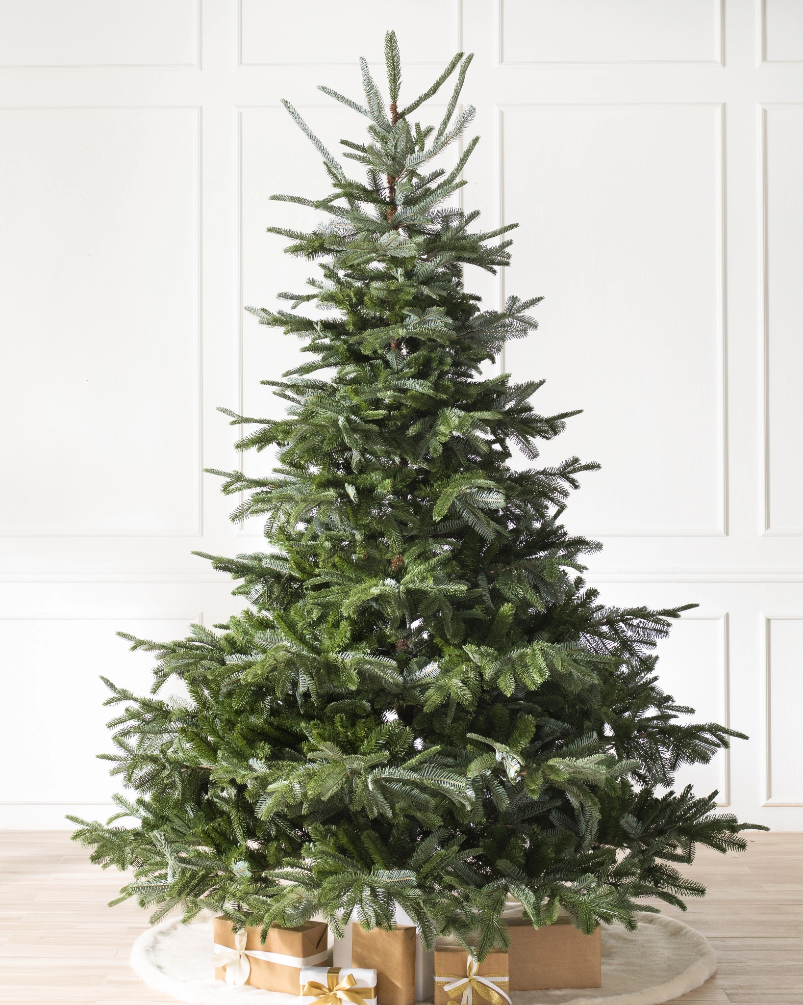 European Fir Christmas Tree - Image 2