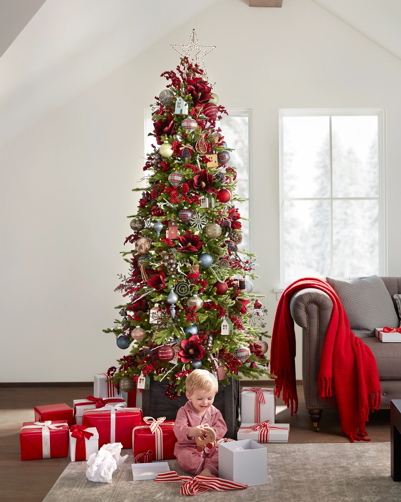 Red Spruce Slim Christmas Tree - Image 3